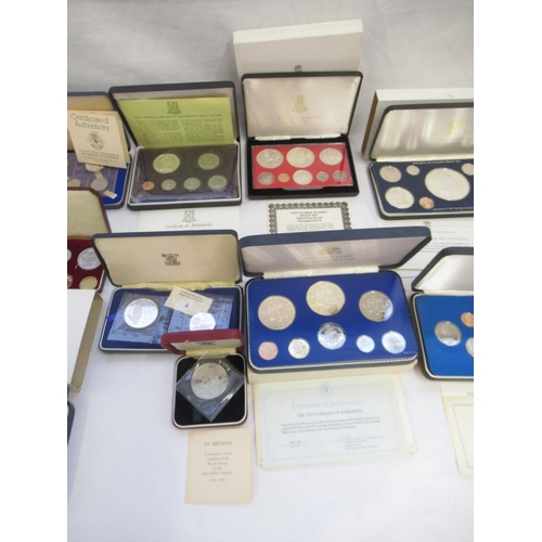 130 - Mixed collection of Proof sets from Franklin Mint, Spink & Son, Royal Mint for Seychelles, Barbados,... 