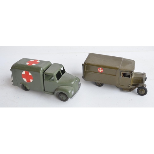 80 - Collection of metal vintage army vehicles to include drivers and crew including a W. Britain's Beetl... 