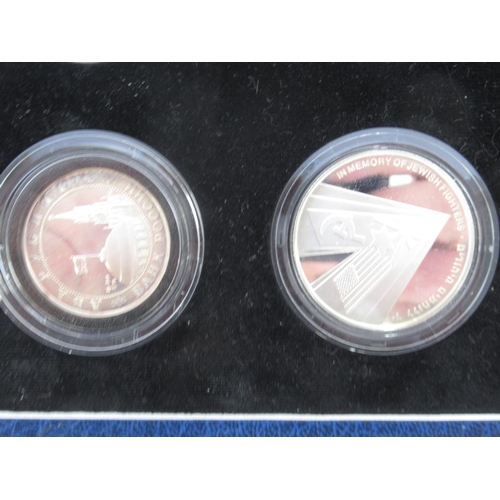 100A - Royal Mint - 1945-1995 International Coin Collection comprising 9 silver proof coins, in original ca... 