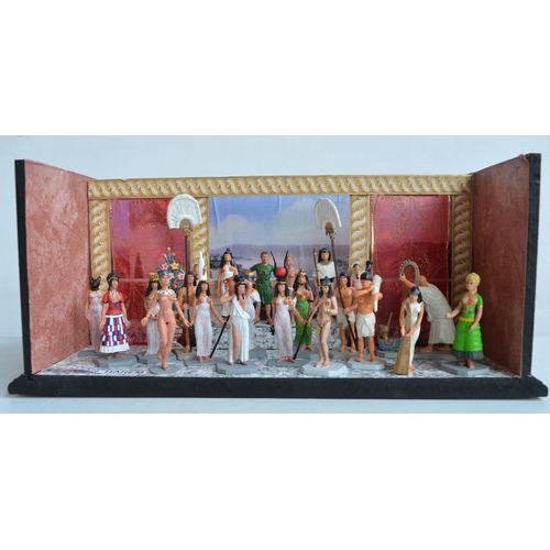 91 - Interesting diorama titled 'Egyptian Harem' with various painted 54mm metal figures (W32xD15.5xH14cm... 