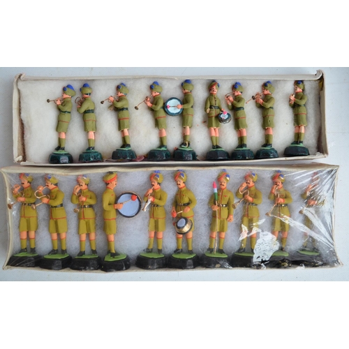 92 - Eight boxed multi figure soldier sets, all Indian made clay on wire to include Band Parties and othe... 