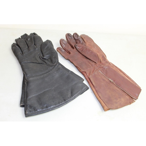 1467 - Two pairs of mid-20th century leather flying gloves. To include a brown pair of RAF flying gloves st... 