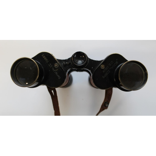 1410 - Bausch & Lomb, U.S. Army Signal Corps Binoculars. Serial number EE70885, power 6. In original leathe... 