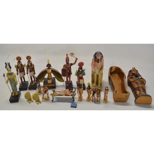 91 - Interesting diorama titled 'Egyptian Harem' with various painted 54mm metal figures (W32xD15.5xH14cm... 