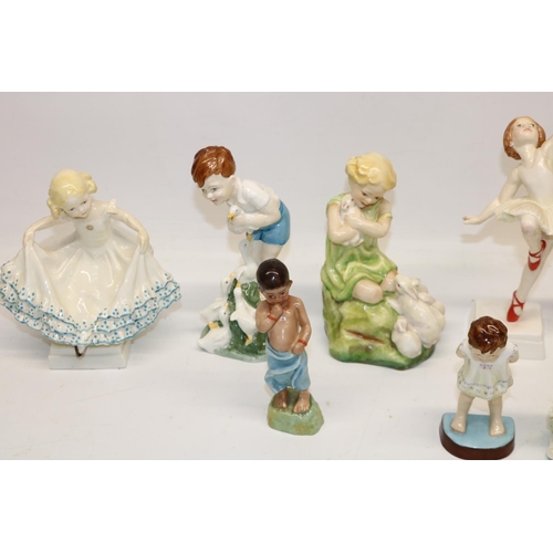 356 - Collection of Freda Doughty Royal Worcester figures of children, incl. My Favourite 3014, Goosie Goo... 