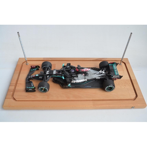 1282 - Spark 1/18 scale diecast and plastic Mercedes-AMG Formula 1 Team No.44 W11 EQ Performance, Lewis Ham... 