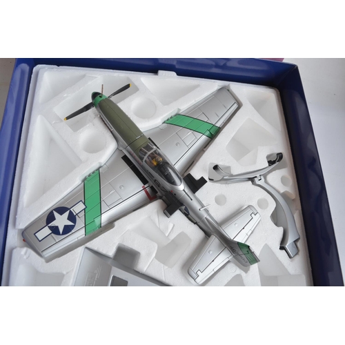 1285 - Collection of aircraft models and other aviation related items to include a 1/32 scale Corgi AA34401... 