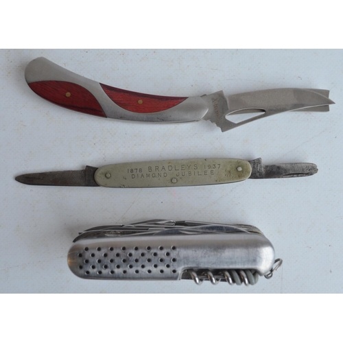 1299 - Collection of pocket knives, multi-tools, cigar cutter, bottle opener, a sharpening stone etc. (22)