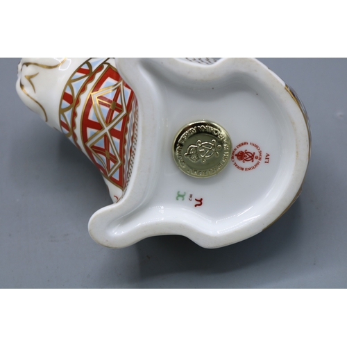 321 - Royal Crown Derby Imari Bulldog paperweight, with gold stopper, H8.5cm