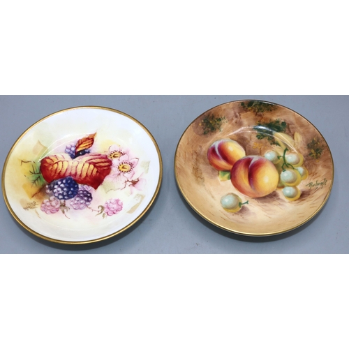 365 - Two Royal Worcester pin dishes, one decorated with peaches and grapes, indistinctly signed, and anot... 