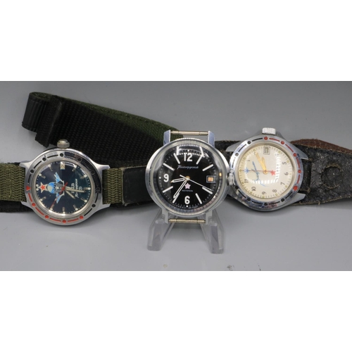 251 - Russian Air Force inspired stainless steel wristwatch with date, blue dial, centre seconds, engraved... 