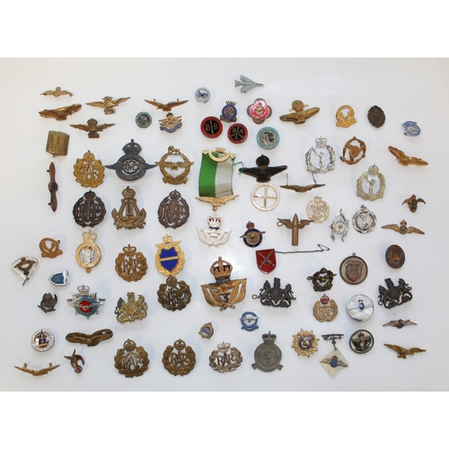 1428 - Large collection of military badges. Mainly relating to the RAF. Stay bright badges from various reg... 