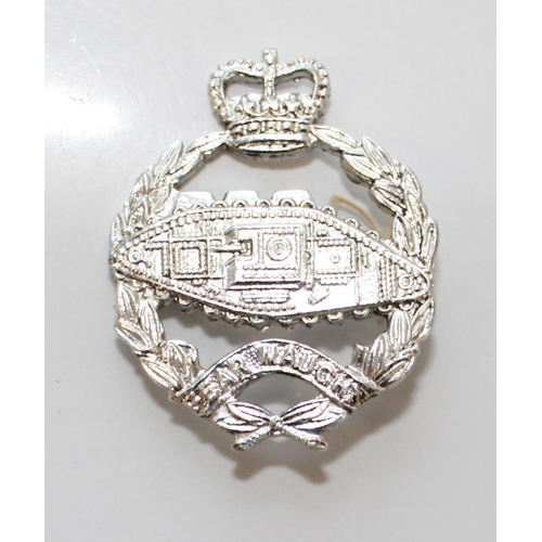 1428 - Large collection of military badges. Mainly relating to the RAF. Stay bright badges from various reg... 