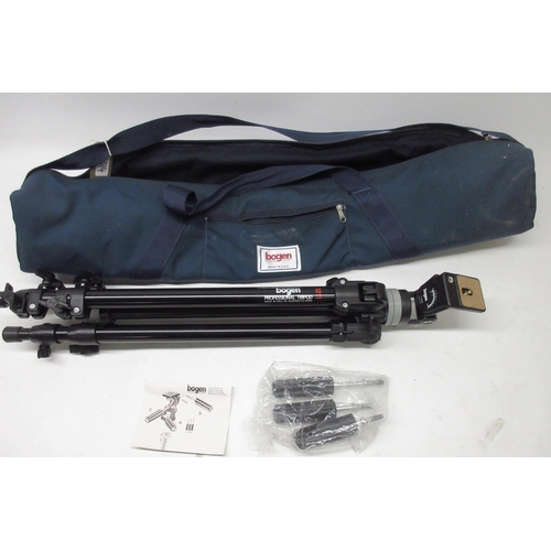 180 - Bogen 3211 heavy duty photography tripod, with carry case