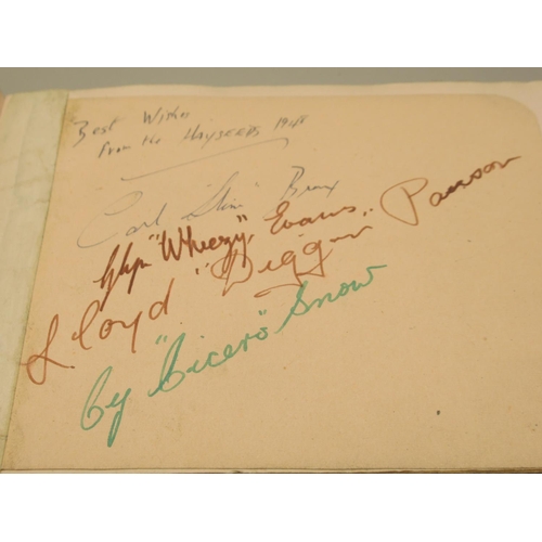 225 - C20th autograph book cont. signatures from Tessie O'Shea, Michael Redgrave, George Formby, Josef Loc... 