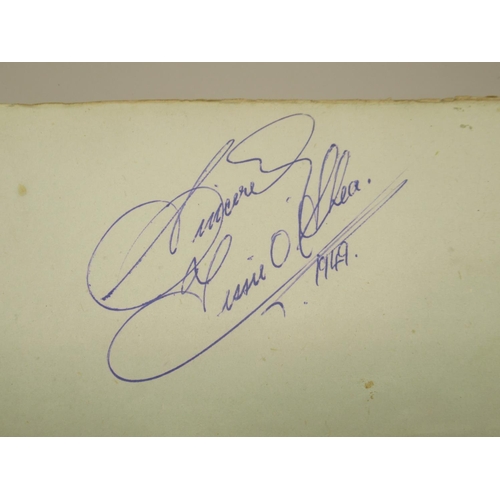 225 - C20th autograph book cont. signatures from Tessie O'Shea, Michael Redgrave, George Formby, Josef Loc... 