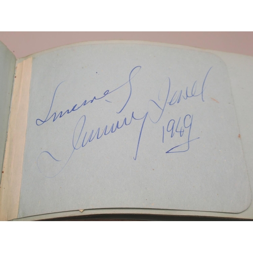 225 - C20th autograph book cont. signatures from Tessie O'Shea, Michael Redgrave, George Formby, Josef Loc... 