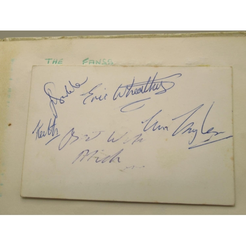 226 - C20th autograph book cont. signatures from The Crestas, The Mark V Rhythm Group, Johnny Winters and ... 