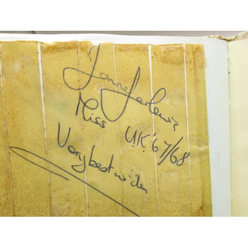 226 - C20th autograph book cont. signatures from The Crestas, The Mark V Rhythm Group, Johnny Winters and ... 