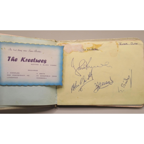 226 - C20th autograph book cont. signatures from The Crestas, The Mark V Rhythm Group, Johnny Winters and ... 