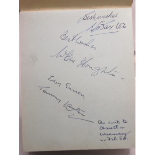 227 - C20th autograph book cont. signatures from the New Zealand Rugby League 1947/48 team, Horatio Carter... 