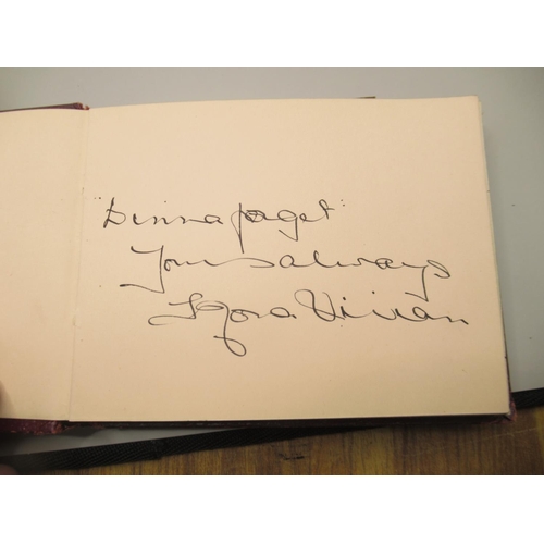 228 - Collection of 6 c20th autograph books cont. signatures, quotes, etc.