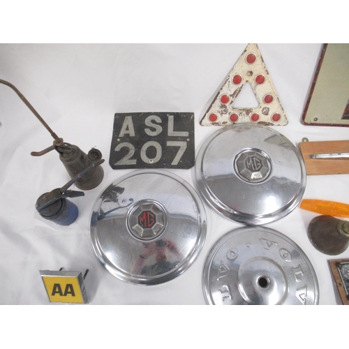 372 - Collection of automobilia to inc. 2 Morris Minor steering wheels, Morris Minor Badges, hood ornament... 