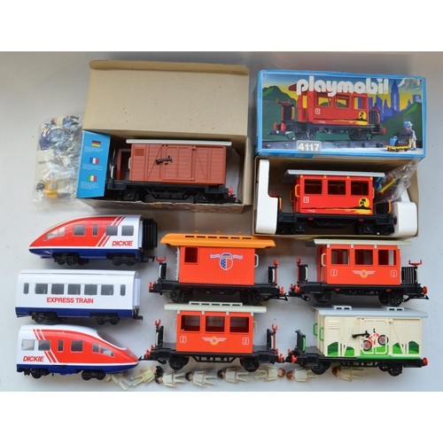 745 - Collection of Playmobil train wagons incl. 2 boxed: item no 4111 with colour damaged roof and 4117, ... 