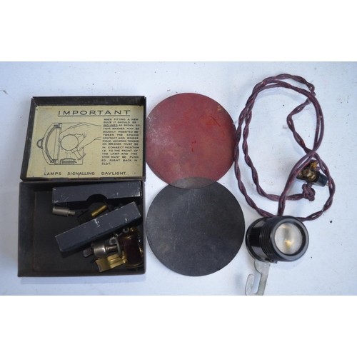 759 - Military petrol can, a short range daylight signalling lamp, M.Sight-65, PS2 periscope and a pair of... 