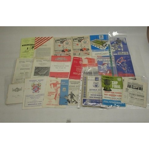 641 - Large collection of mixed football programmes from the 1960s inc. Liverpool, Swindon, QPR, Birmingha... 