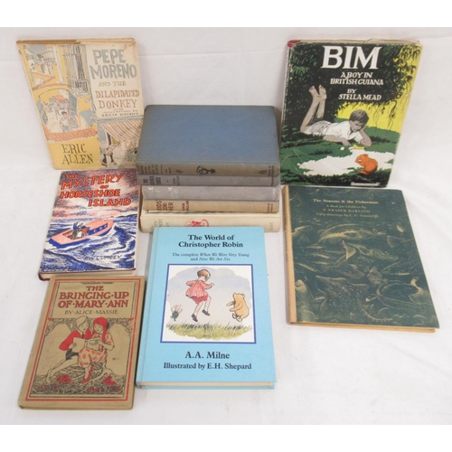 283 - Mixed collection of Childrens books to inc. Babar, Pinocchio, The Pooh Sketchbook, Pepe Moreno, etc.