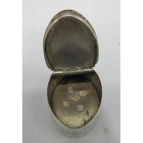 1250 - George III silver oval patch box, hinged cover with shield cartouche inscribed 'Remember the Giver' ... 