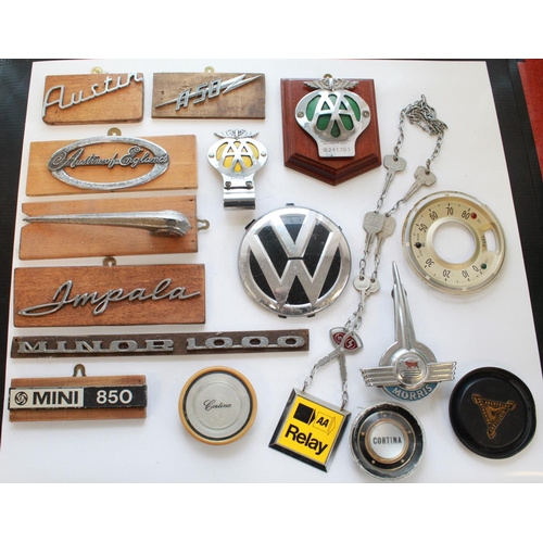 376 - Collection of mounted name badges, Austin, Impaler, mini, AA car badges, Cortina steering wheel cent... 