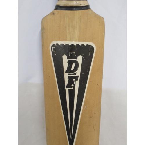 359 - Gloucestershire C.C.C. 1981 Team Signed Cricket Bat