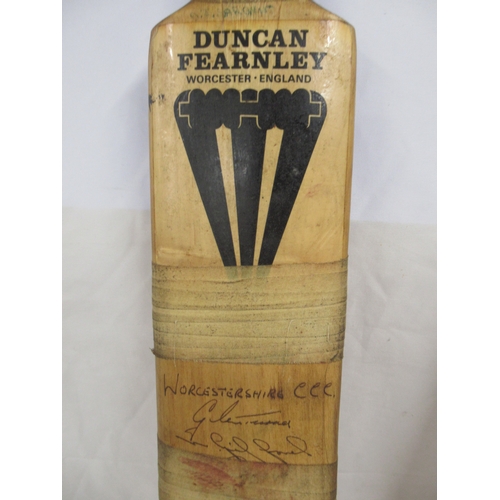 360 - Worcestershire C.C.C. signed cricket bat (a/f), Derbyshire C.C.C. signed Cricket bat and another sig... 