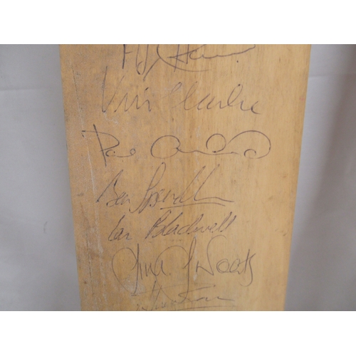 360 - Worcestershire C.C.C. signed cricket bat (a/f), Derbyshire C.C.C. signed Cricket bat and another sig... 