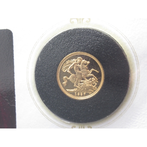 20 - Jubilee Mint - The Platinum Wedding Anniversary Gold Proof Half-Sovereign Presentation Cover