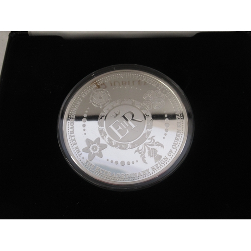 65 - Jubilee Mint - The Queen Elizabeth II In Memoriam Fine Silver Proof 5oz Laurel, encapsulated in case... 