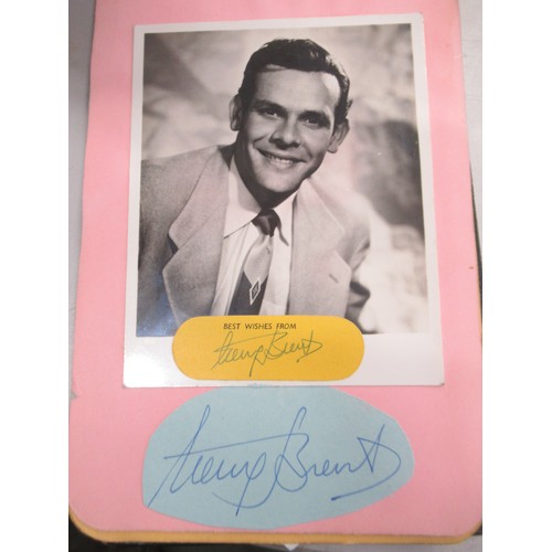 229 - Collection of 5 c20th autograph books cont. signatures, quotes, etc. to inc. signatures from Bob Hos... 