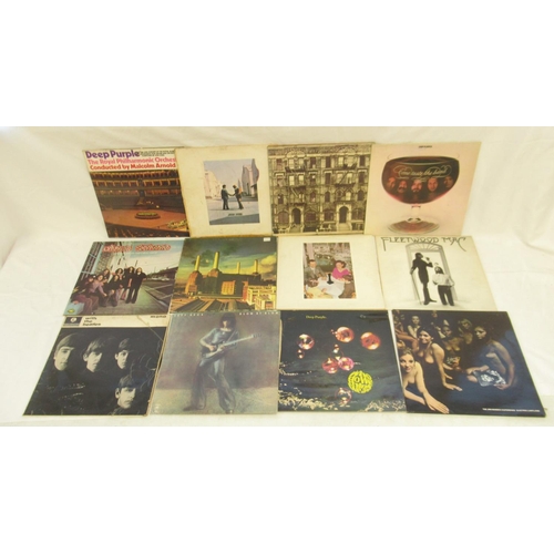 326 - Large mixed collection of LPs and 45 RPMs to inc. Black Sabbath, Pink Floyd, Rory Gallagher, Lynyrd ... 