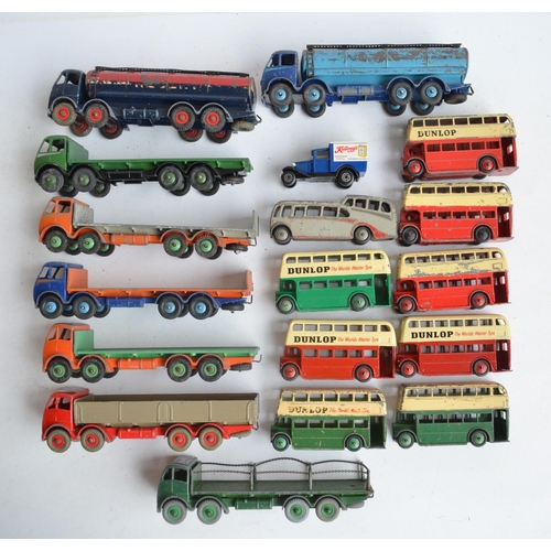 27 - Mixed collection of diecast model vehicles to include eleven 1/76 scale (OO gauge) buses from Corgi'... 