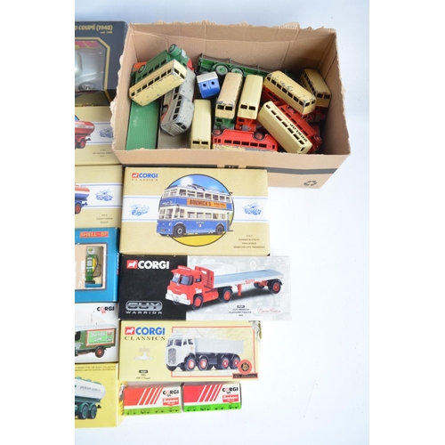 27 - Mixed collection of diecast model vehicles to include eleven 1/76 scale (OO gauge) buses from Corgi'... 