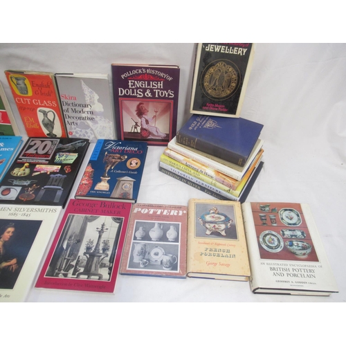 301 - Collection of Antiques reference books covering furniture, glass, ceramics, dolls, etc. (25)