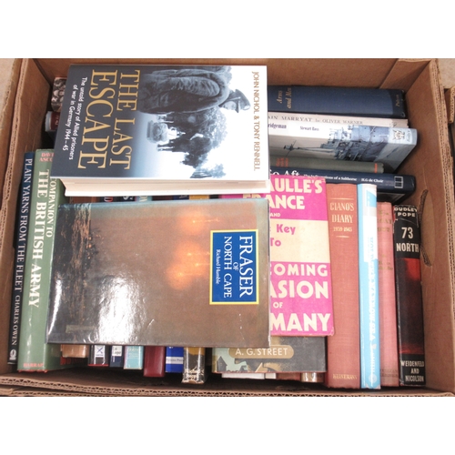 302 - Mixed collection of Military history books covering the 1st & 2nd World Wars (4 boxes)