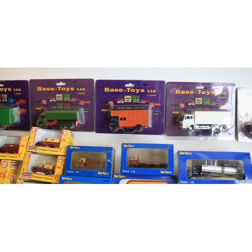 31 - Collection of 1/76 scale (OO gauge) diecast vehicle models from Base-Toys, Classix, Bachmann and Gil... 