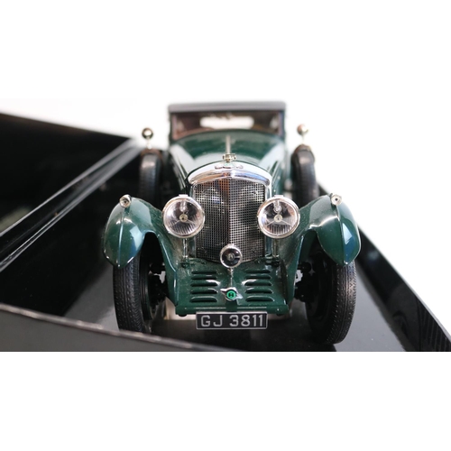 33 - Boxed Minichamps 1/18 scale highly detailed Bentley 6.5 litre Blue Train Special diecast car model (... 