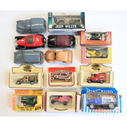 37 - Mixed collection of model vehicles and cars to include Forces Of Valour military, Oxford Diecast, Bu... 