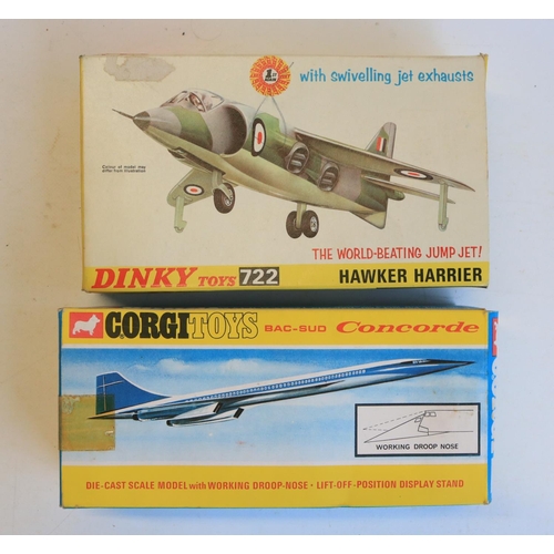 88 - Dinky Toys 722 Hawker Harrier in very good working condition (please note pitot tube snapped off) wi... 