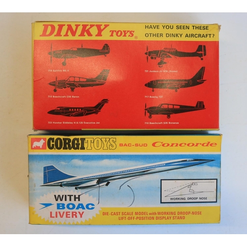 88 - Dinky Toys 722 Hawker Harrier in very good working condition (please note pitot tube snapped off) wi... 