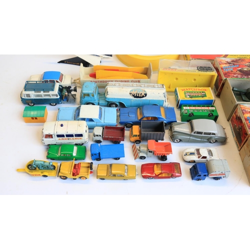 89 - Collection of vintage models to include a boxed excellent condition Corgi Major 1100 Mack Truck with... 